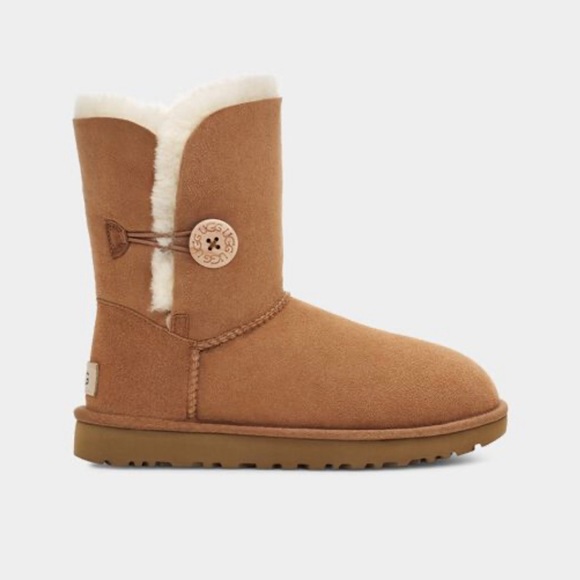 UGG Shoes - UGG Bailey Button II in original box